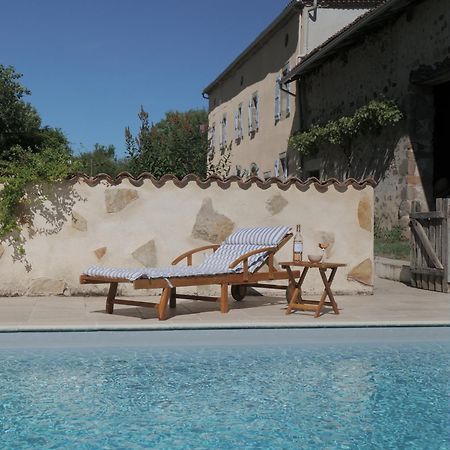 Les Picardies Lesterps Bagian luar foto