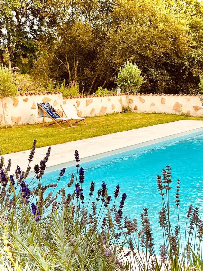 Les Picardies Lesterps Bagian luar foto